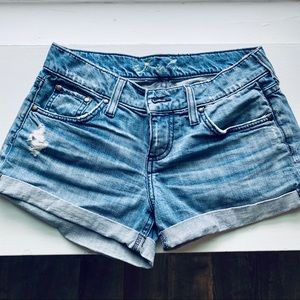 Juicy Couture Shorts (Size 25)